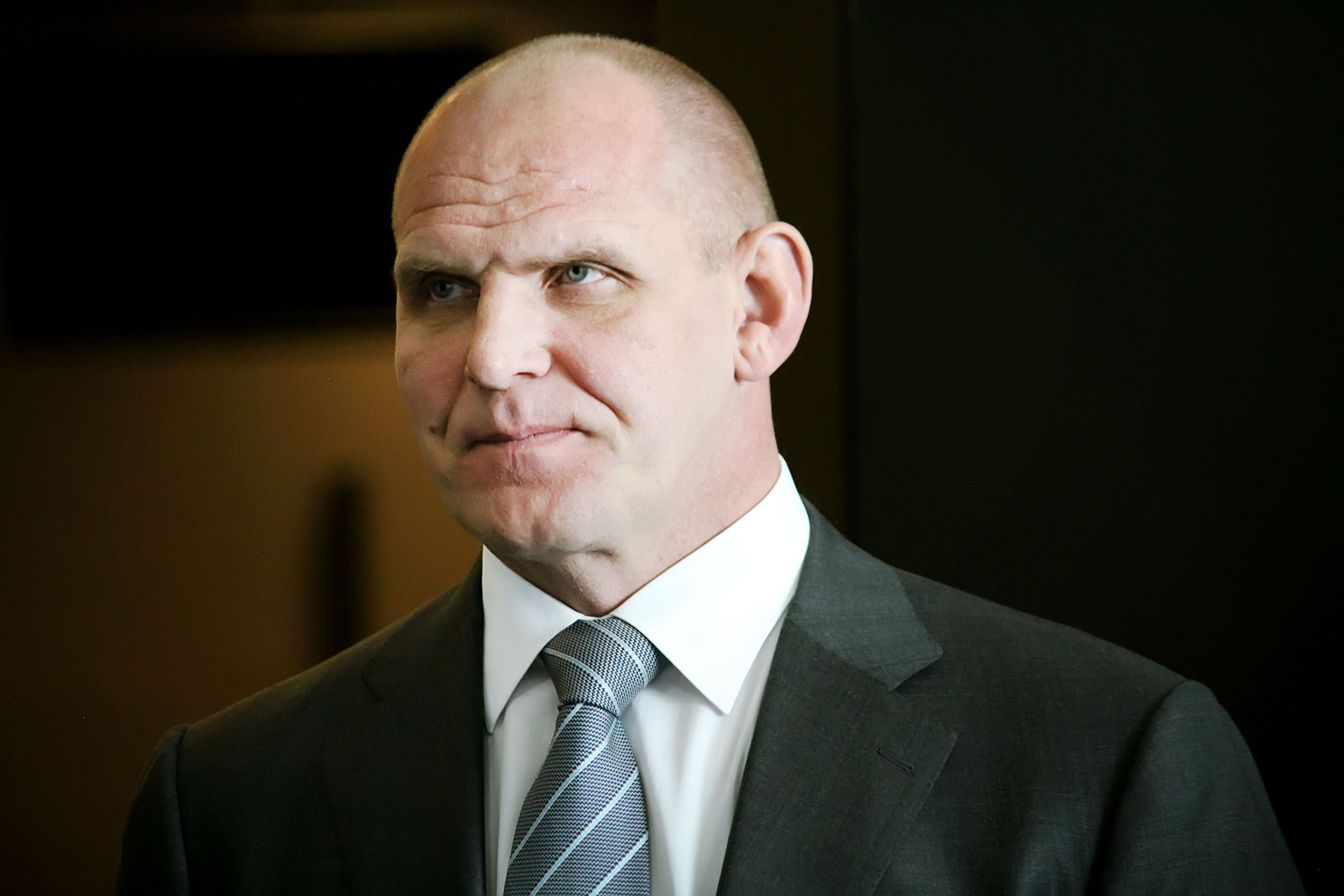 Карелин: Федерация легкой атлетики дала повод к допинговому скандалу Карелин: Федерация легкой атлетики дала повод к допинговому скандалу