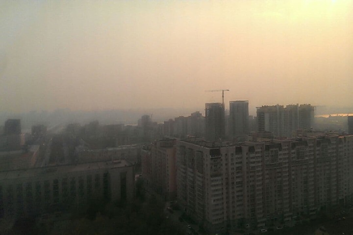 Смог от пожаров затянул Новосибирск Смог от пожаров затянул Новосибирск