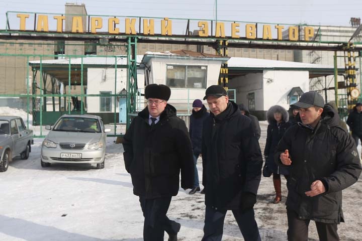 Травников задаст муниципалитетам «вопросы» по явке 18 марта