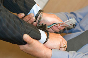 Глава района в Красноярском крае отстранен от должности за взятки пластиковыми окнами Глава района в Красноярском крае отстранен от должности за взятки пластиковыми окнами