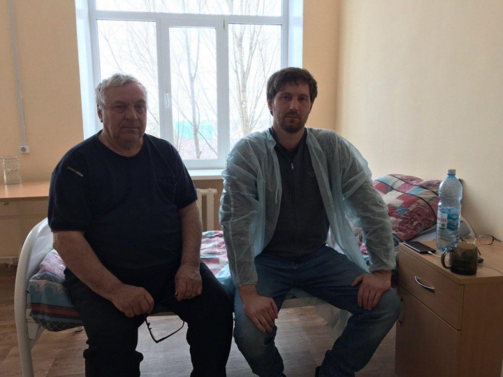 Судимого омского депутата обвинили в избиении пенсионера из-за неубранного снега Судимого омского депутата обвинили в избиении пенсионера из-за неубранного снега