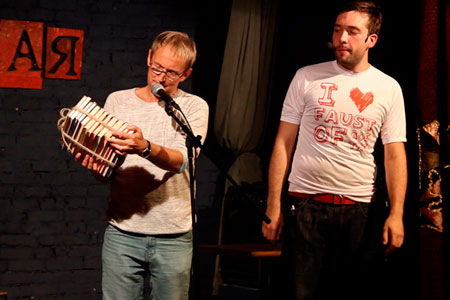 Чемпионату России по чтению вслух «Открой рот!» пожертвовали 124 тысячи рублей на финал (видео)