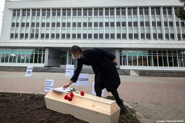 «Миссис Европа 2019» о гибели медицины в Сибири