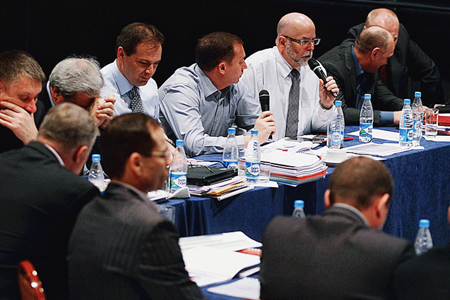 Подрядчики и дочерние общества ТНК-ВР поделились новыми технологиями внутрискважинных работ Подрядчики и дочерние общества ТНК-ВР поделились новыми технологиями внутрискважинных работ