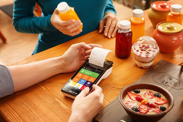 Малый бизнес обязали ставить онлайн-кассы Малый бизнес обязали ставить онлайн-кассы