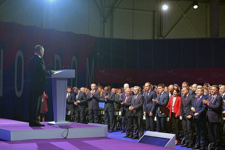 Президент РФ не попросил откатить пенсионную реформу в «сибирском турне» Президент РФ не попросил откатить пенсионную реформу в «сибирском турне»