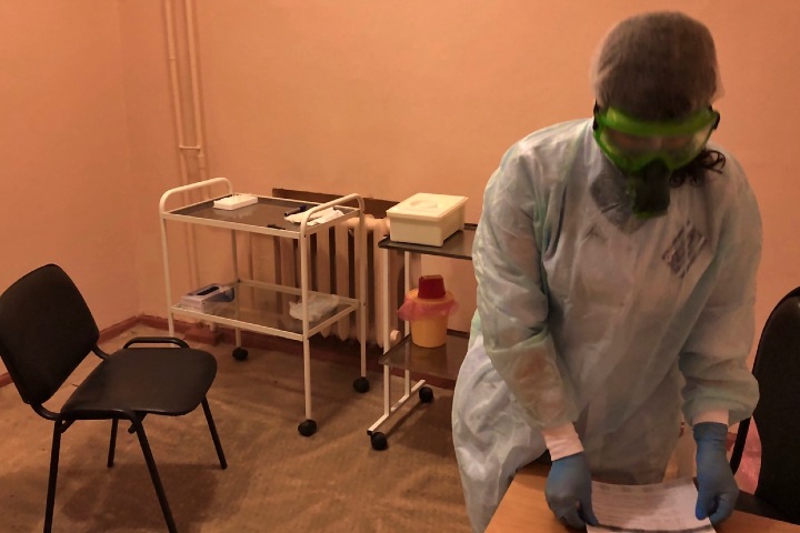 Число заболевших коронавирусом в Сибири превысило 250