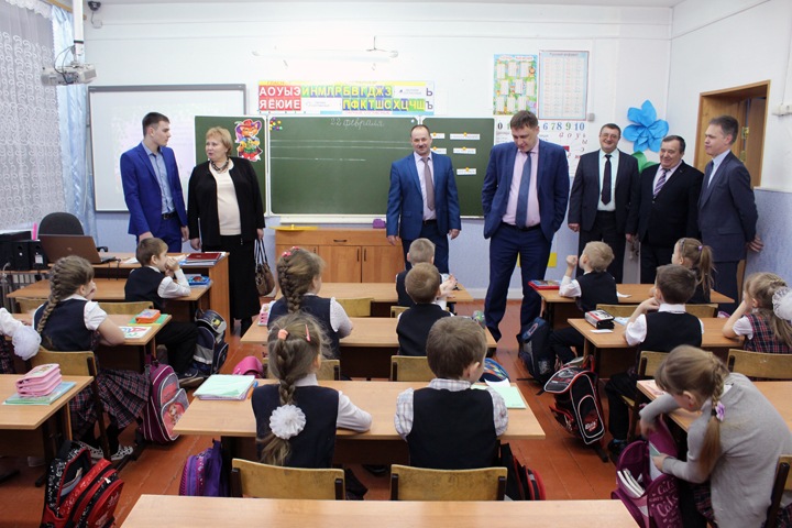 Половину новосибирских школьников перевели на дистанционное образование