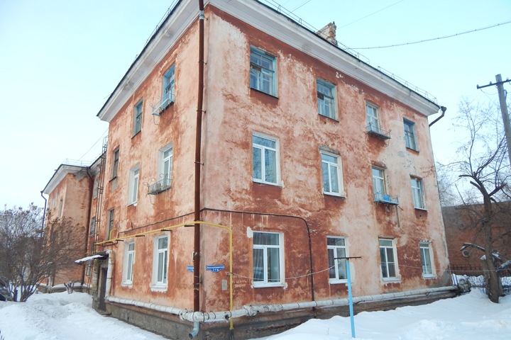 Омский губернатор отказался от повышения тарифов на капремонт в полтора раза