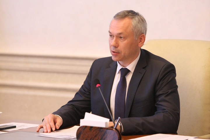 Травников проконтролирует строительство новой ледовой арены