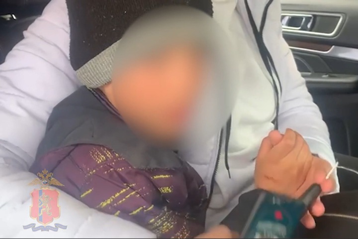 Мужчина запер пропавшего в Красноярске мальчика в доме Ленина Мужчина запер пропавшего в Красноярске мальчика в доме Ленина