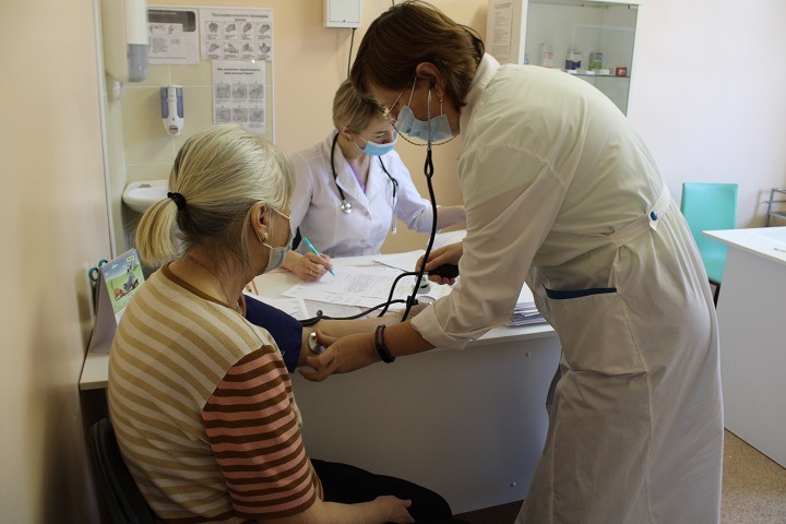 Перенесшим COVID-19 новосибирцам рекомендуют реабилитацию Перенесшим COVID-19 новосибирцам рекомендуют реабилитацию