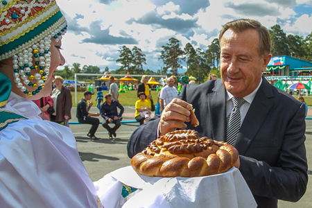 Конфликт Ивана Мороза с новосибирским правительством и «Единой Россией» может привести к кадровым перестановкам в заксобрании Конфликт Ивана Мороза с новосибирским правительством и «Единой Россией» может привести к кадровым перестановкам в заксобрании