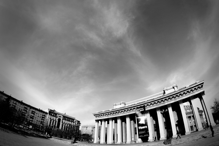 Новосибирский оперный театр закроется на реконструкцию Новосибирский оперный театр закроется на реконструкцию