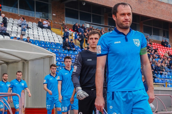 Борьба за ФК «Сибирь». Власти создали новый клуб, дирекция заявляет об уничтожении старого Борьба за ФК «Сибирь». Власти создали новый клуб, дирекция заявляет об уничтожении старого