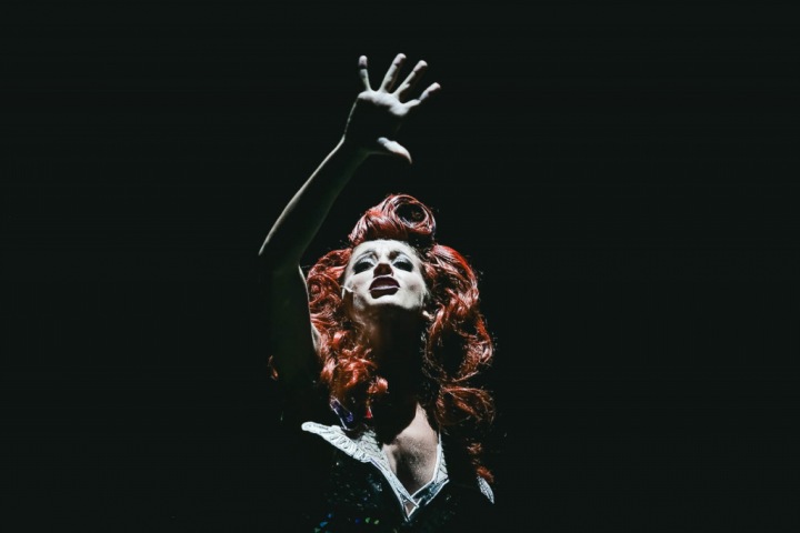 Зрители Новосибирска выберут лучшие спектакли для премии «Парадиз» Зрители Новосибирска выберут лучшие спектакли для премии «Парадиз»