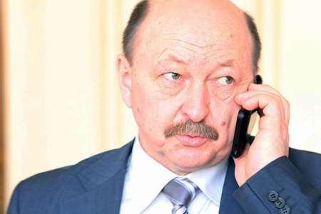 Александр Абалаков: Бюджетное сокращение именем президента Александр Абалаков: Бюджетное сокращение именем президента