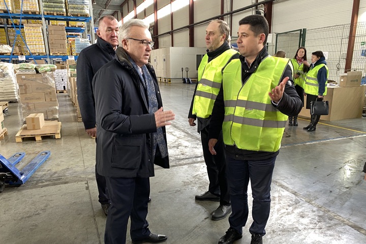 Губернатор поручил закрыть Красноярск из-за коронавируса (обновлено) Губернатор поручил закрыть Красноярск из-за коронавируса (обновлено)