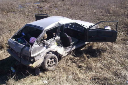 Омич угнал автомобиль с ребенком и погиб в ДТП 