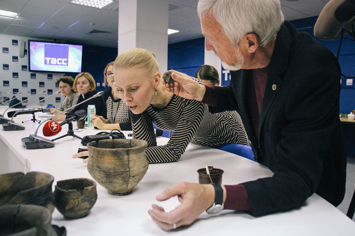 Опередить Homo sapiens: итоги археологического сезона в Сибири Опередить Homo sapiens: итоги археологического сезона в Сибири