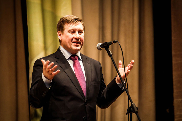 Мэр Анатолий Локоть поздравил новосибирцев с днем города Мэр Анатолий Локоть поздравил новосибирцев с днем города