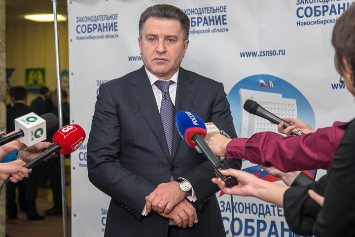 Новосибирское заксобрание потребует срочных мер по спасению производителей зерна Новосибирское заксобрание потребует срочных мер по спасению производителей зерна