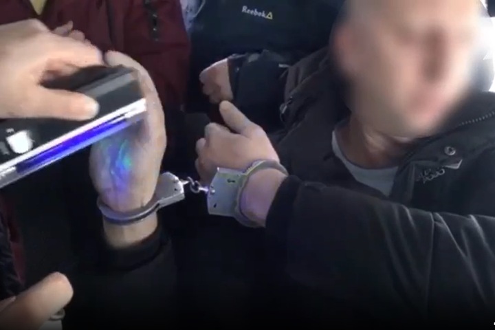 Директора «Лесов Хакасии» задержали при получении крупной взятки Директора «Лесов Хакасии» задержали при получении крупной взятки