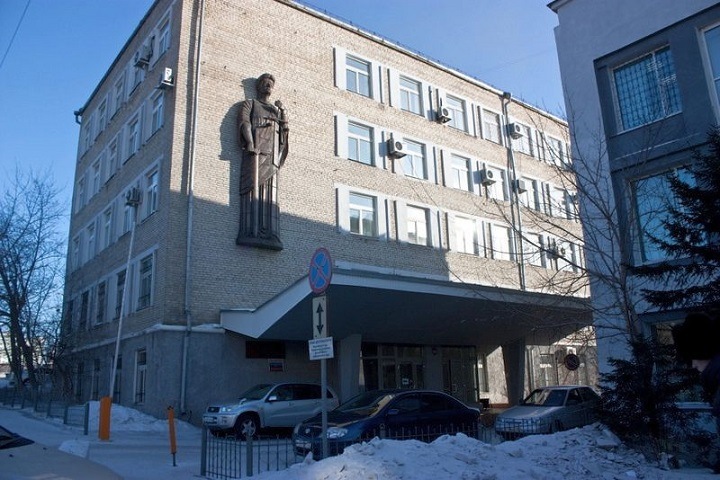 Матери избитого до смерти полицейскими подростка в Бурятии присудили еще 1 млн