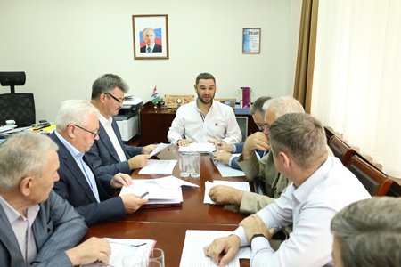 В новосибирском заксобрании не поддержали идею отменить транспортный налог