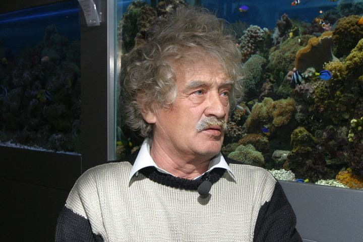 Памятник кормящему Ростиславу Шило установят у озера в зоопарке Памятник кормящему Ростиславу Шило установят у озера в зоопарке