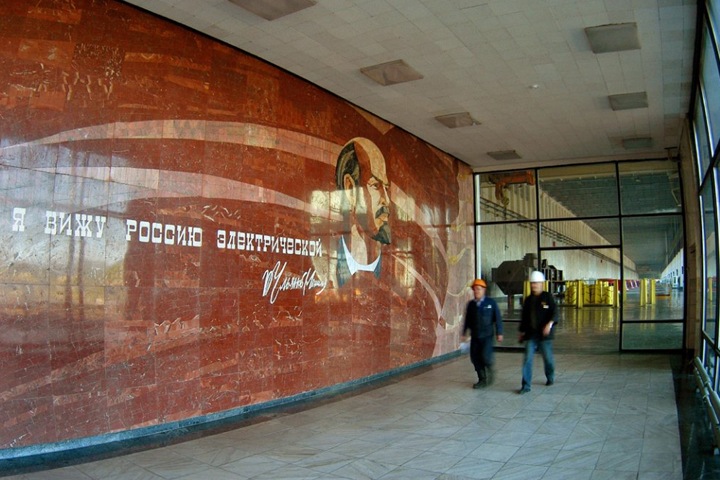 «РусГидро» продала Дерипаске пять плотин Ангарского каскада ГЭС