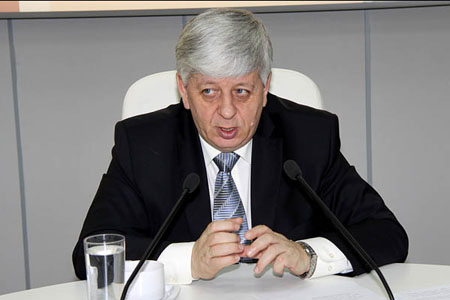 Омские следователи завели уголовное дело на экс-главу Минимущества Стерлягова Омские следователи завели уголовное дело на экс-главу Минимущества Стерлягова