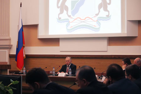 Знатков попытается победить «достойных людей» в праймериз «ЕР» перед выборами мэра Новосибирска Знатков попытается победить «достойных людей» в праймериз «ЕР» перед выборами мэра Новосибирска