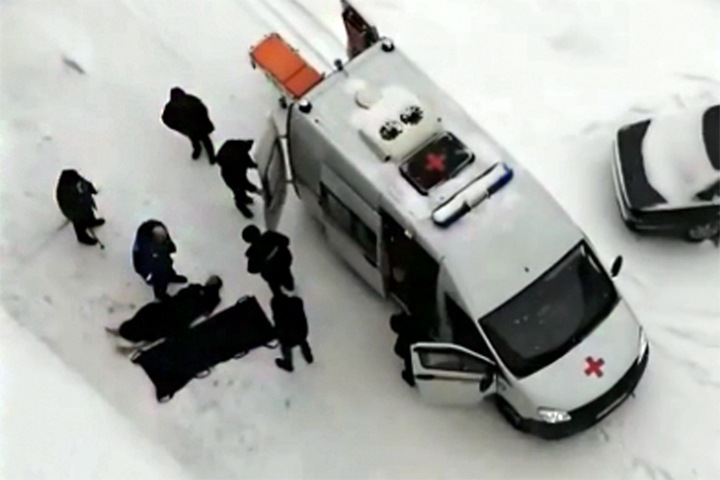 Выпавшая из окна жительница Новосибирска подозревается в убийстве дочери Выпавшая из окна жительница Новосибирска подозревается в убийстве дочери