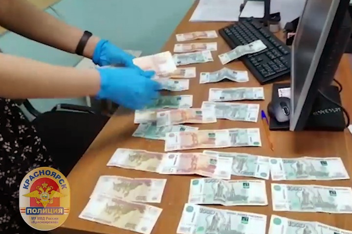 Красноярскую пенсионерку лишили 1,7 млн рублей под предлогом деноминации