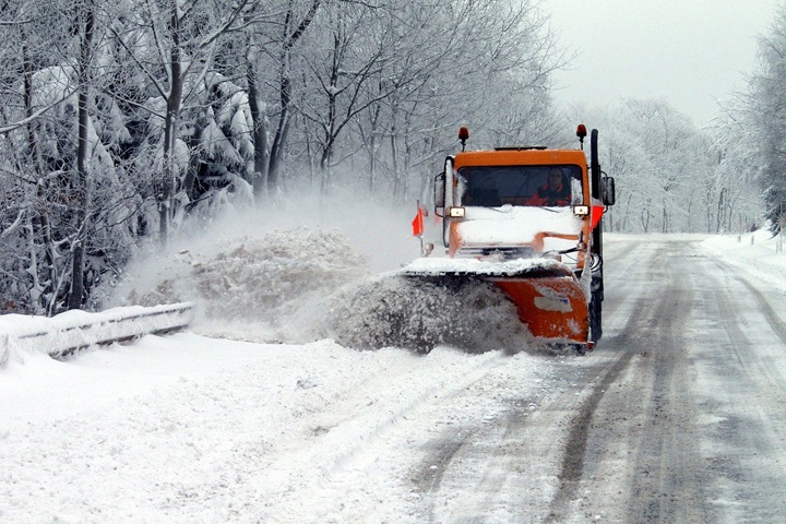 Пескосоляной смеси на четыре месяца заготовили в Новосибирской области