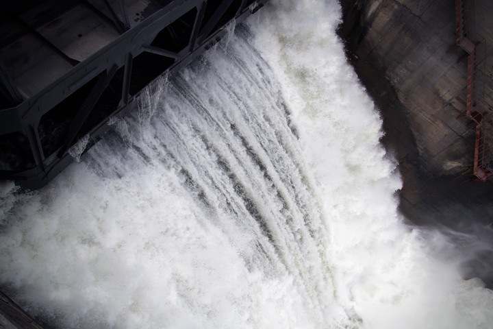 Экс-директор Геофизической службы СО РАН и его сын осуждены за махинации с деньгами «Русгидро» Экс-директор Геофизической службы СО РАН и его сын осуждены за махинации с деньгами «Русгидро»