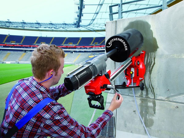 Алмазные установки для вырезания отверстий в бетоне, кирпичной и блочной кладке Алмазные установки для вырезания отверстий в бетоне, кирпичной и блочной кладке