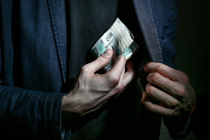 Сотрудник ФСИН арестован в Иркутской области по делу о взятке в 60 млн