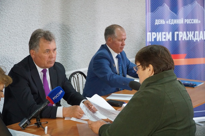 «ЕР» открыла по стране более 5 тыс. региональных приемных