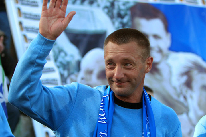 Красноярск не удержал Андрея Тихонова в «Енисее» Красноярск не удержал Андрея Тихонова в «Енисее»