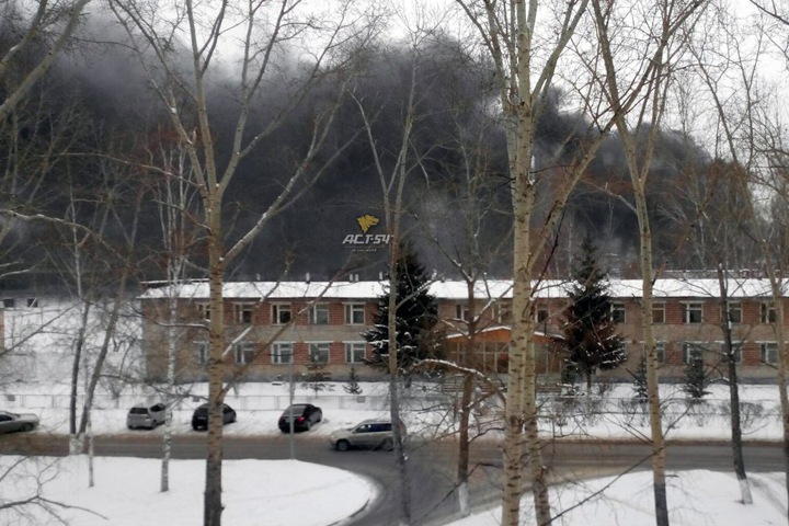 Пожар произошел в новосибирской воинской части Пожар произошел в новосибирской воинской части