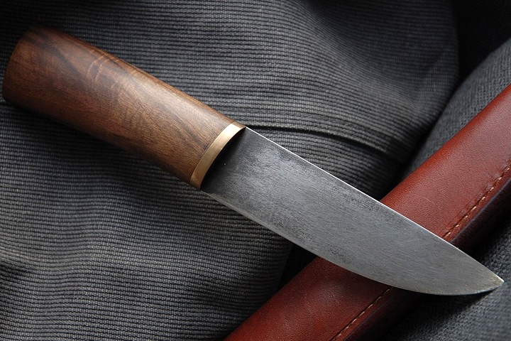 Пациент напал с ножом на врача в поликлинике в Иркутской области