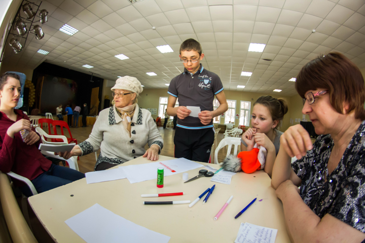 «Они его как собачонку бросили»: как становятся сиротой дважды и кто с этим борется в Новосибирске