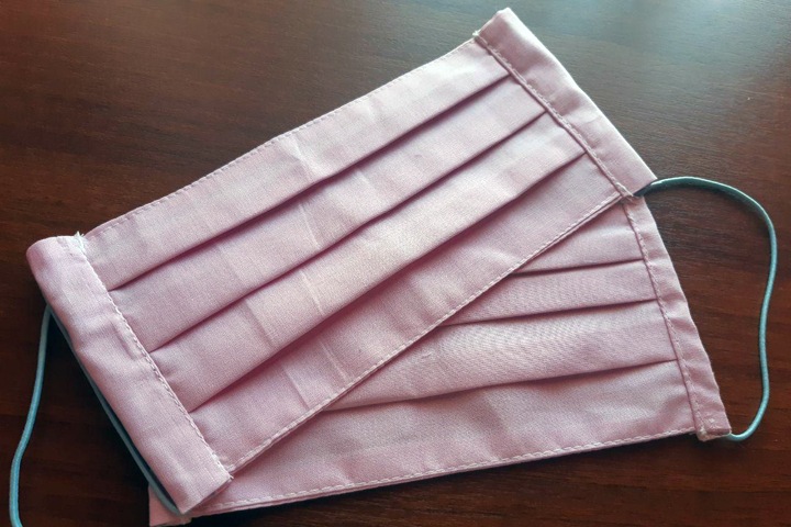 Травников официально ввел масочный режим для новосибирцев