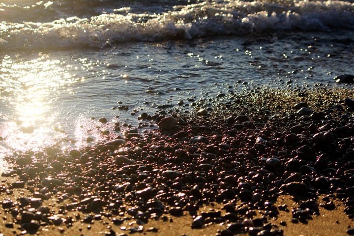 Специалисты проверяют информацию о нефтяном пятне на Байкале Специалисты проверяют информацию о нефтяном пятне на Байкале