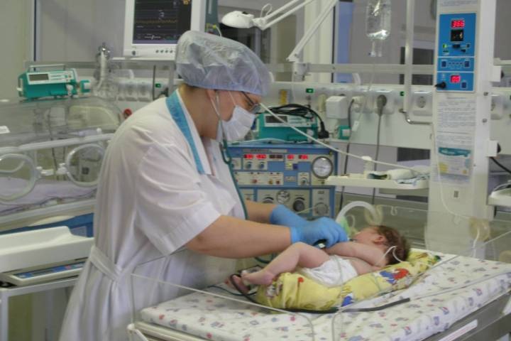 «Ребенок не знает, что мама плачет за дверью»: почему родителям нужно быть в реанимации с детьми «Ребенок не знает, что мама плачет за дверью»: почему родителям нужно быть в реанимации с детьми