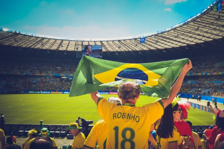 Всё для профессиональных футболистов и их поклонников Всё для профессиональных футболистов и их поклонников