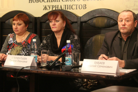 14 недовольных ушли из КПРФ в Новосибирской области из-за «грубости» руководства и «неготовности взять власть» 14 недовольных ушли из КПРФ в Новосибирской области из-за «грубости» руководства и «неготовности взять власть»