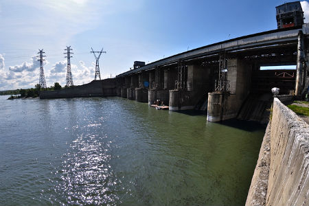 Новосибирская ГЭС увеличила сбросы из-за таяния ледников на Алтае Новосибирская ГЭС увеличила сбросы из-за таяния ледников на Алтае